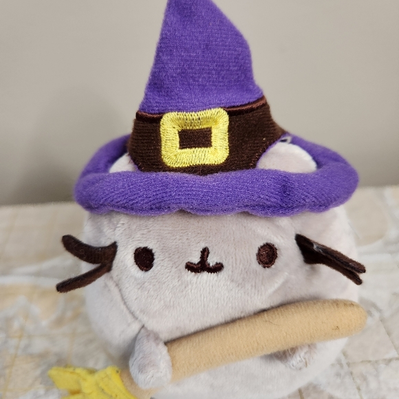 Gund Pusheen Witch With Broom Small Halloween Cat Plush 2017 - Picture 3 of 11